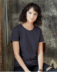 Gildan 880 Women's Softstyle® Lightweight T-Shirt – 4.5 oz. 100% Ring-Spun Cotton 31 Singles | Semi-Fitted | Narrow Rib Collar | Taped Neck & Shoulders | Side Seams | Better Cotton | OEKO-TEX